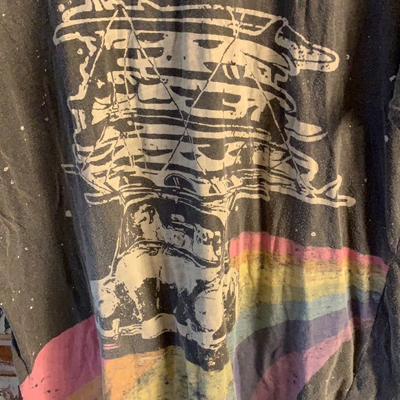 Magnolia Pearl Happy Tee - Picture 6 of 12